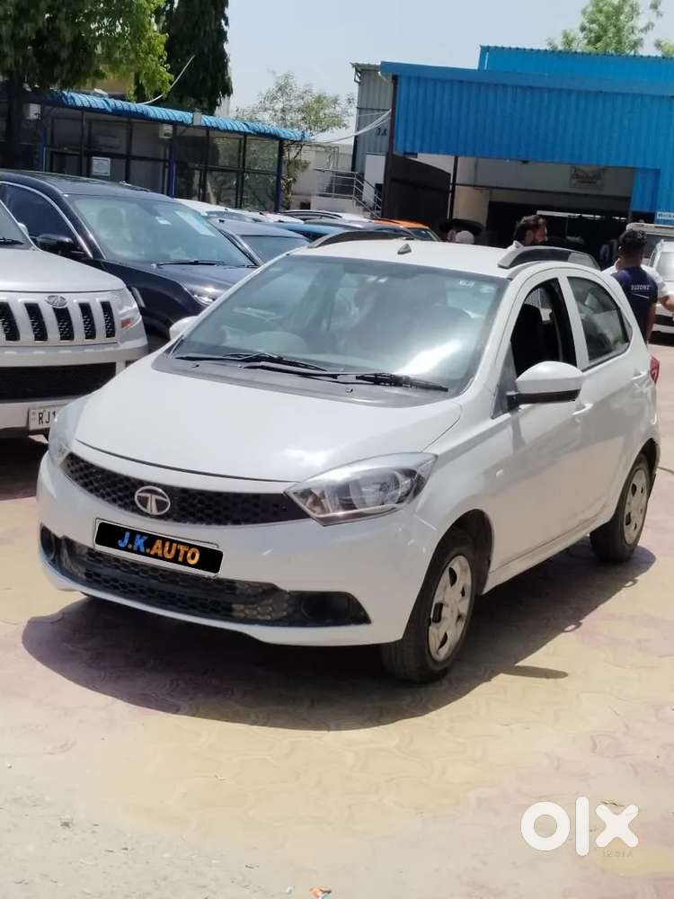 Tata Tiago 1.2 Revotron Xt, 2018, Petrol