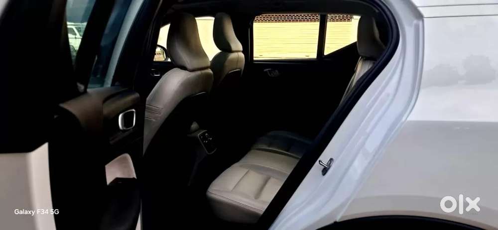Volvo Xc40 B4 Ultimate, 2022, Petrol