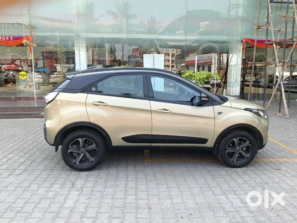 Tata Nexon Xz Plus Luxs, 2023, Petrol
