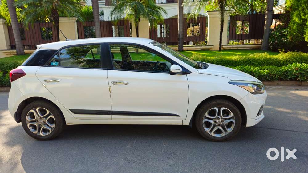 Hyundai I20 Asta (o) 1.2 Ivt, 2018, Petrol