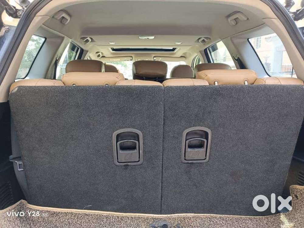 Mahindra Xuv500 W9, 2019