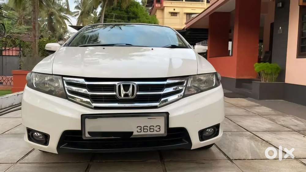 Honda City 3rd Gen 2012 Petrol Well Maintained