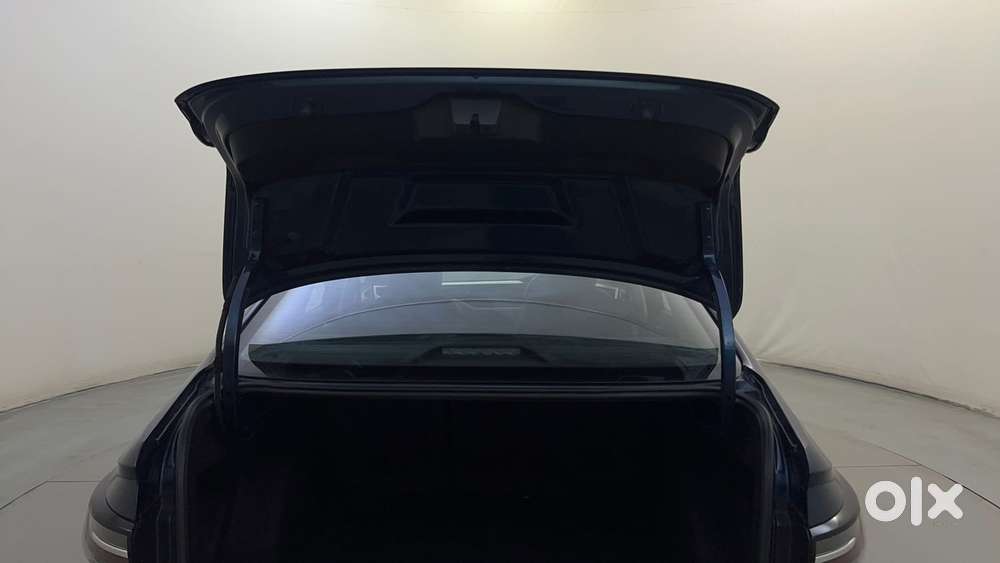 Volkswagen Virtus Highline Plus 1.0 Tsi At, 2024, Petrol