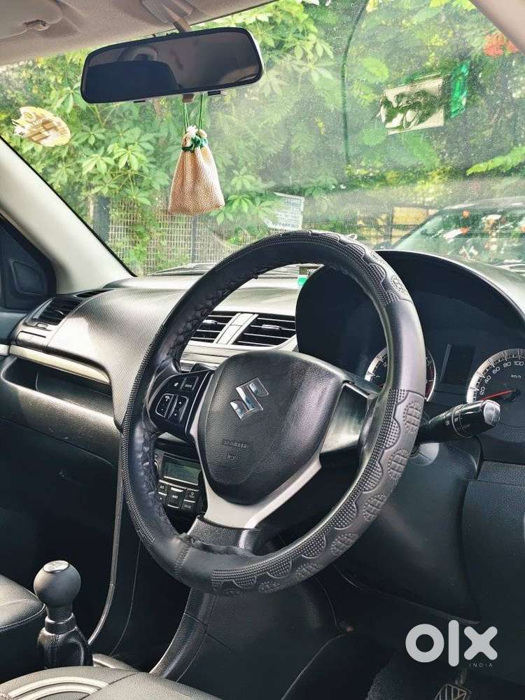 Maruti Suzuki Swift Zxi, 2015, Petrol