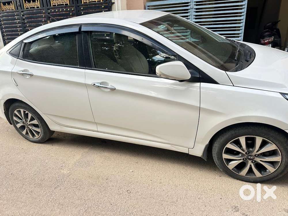 Hyundai Car 2015 Petrol