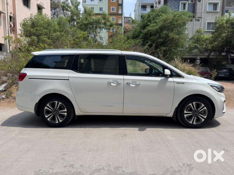 Kia Carnival Limousine, 2021, Diesel