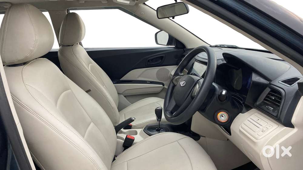 Mahindra Xuv300 1.2 W6 Amt Petrol, 2021, Petrol