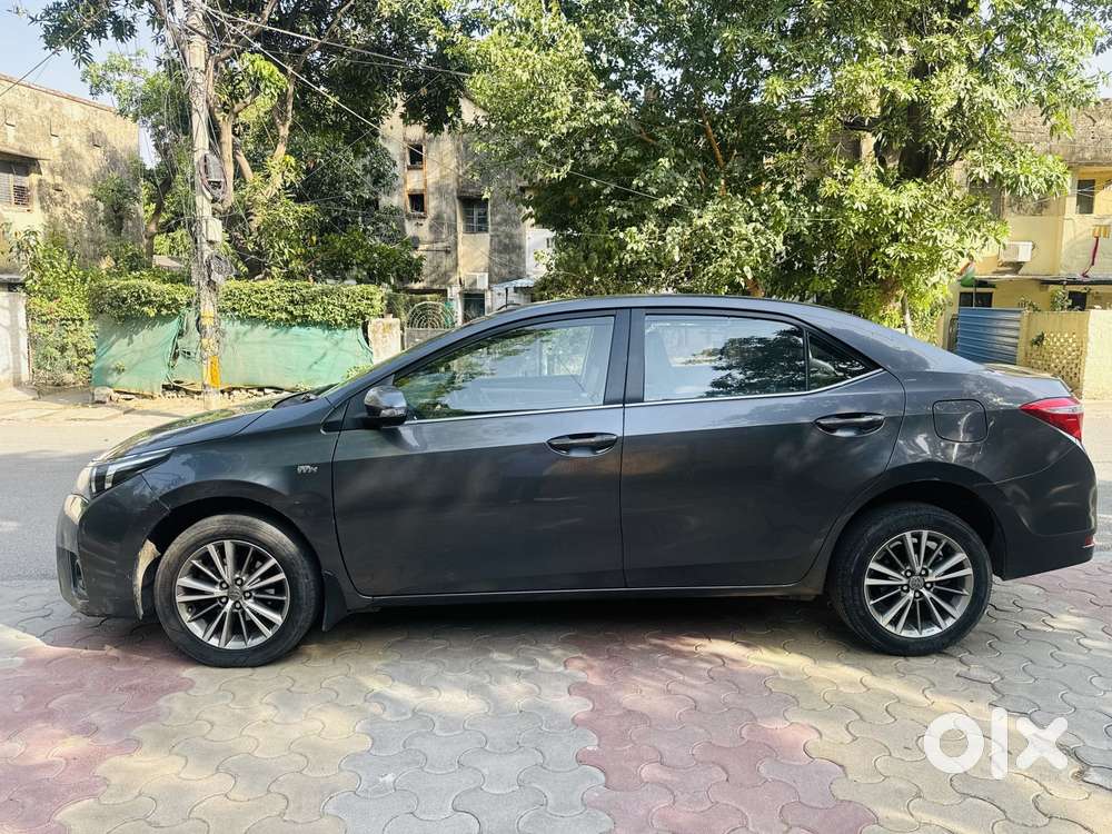 Toyota Corolla Altis 2013-2017 Vl At, 2014, Petrol