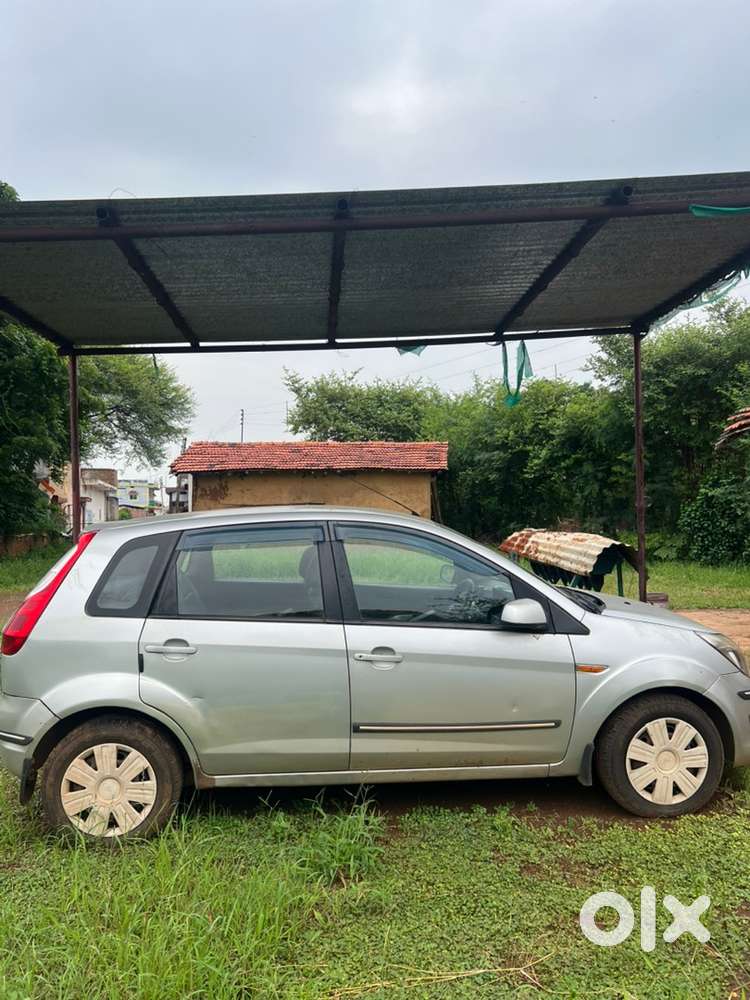 2011 Ford Figo Petrol