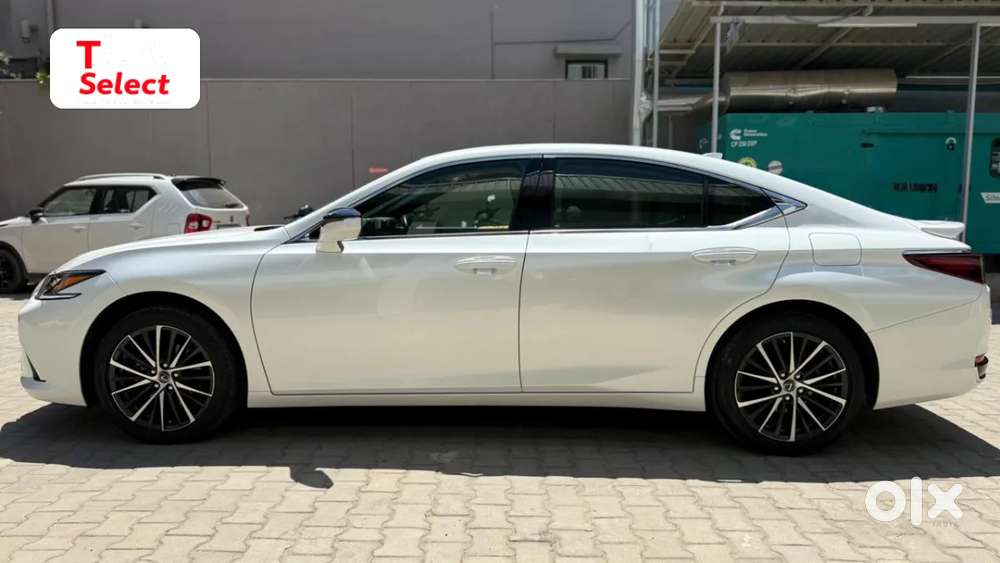 Lexus Es, 2023, Petrol