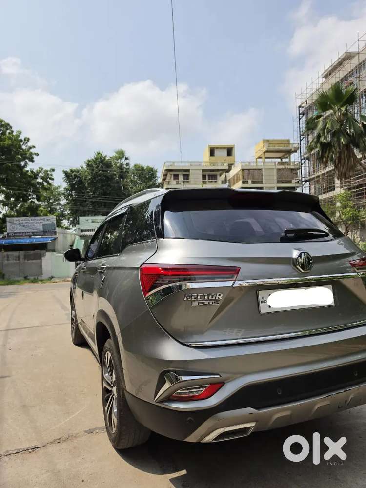 Mg Hector Plus Sharp Hybrid