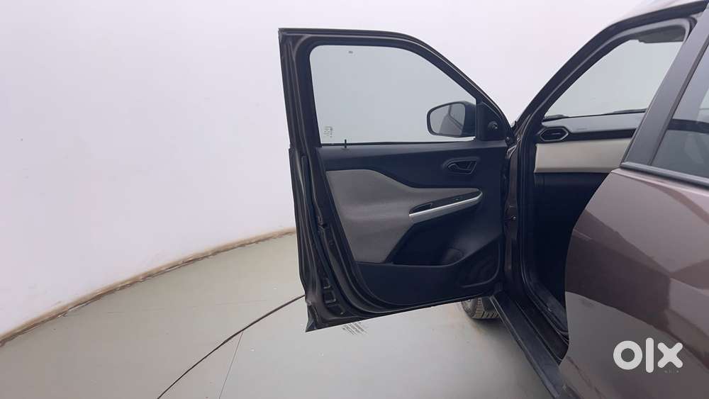 Nissan Magnite 1.0 Xe, 2023, Petrol