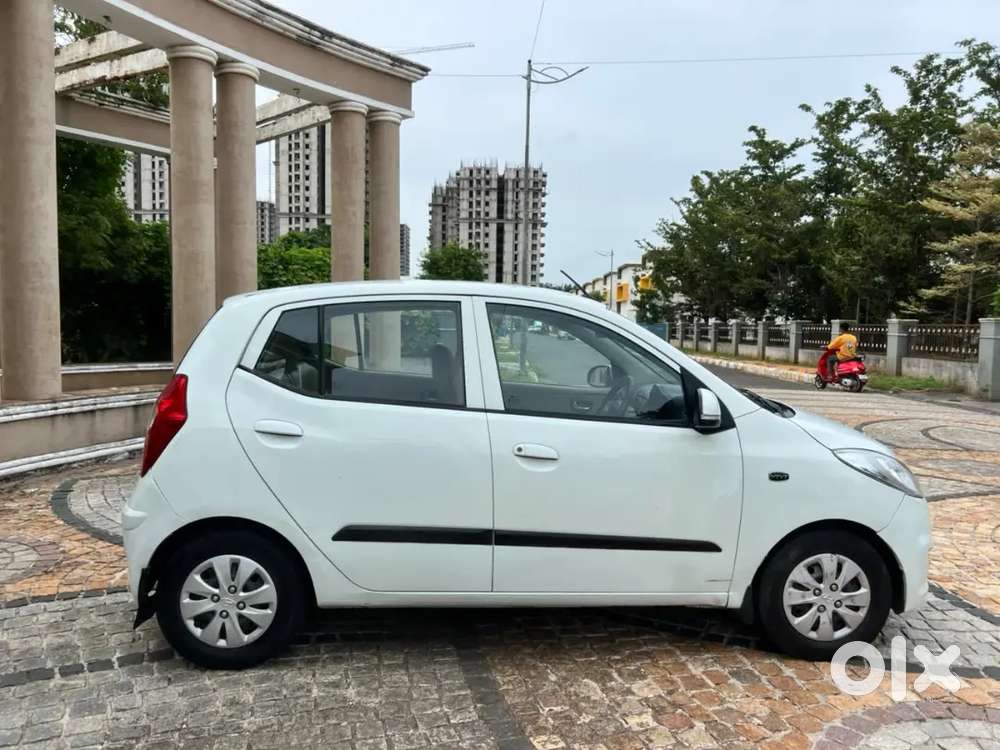 Hyundai I10 2012 Petrol 70000 Km Driven