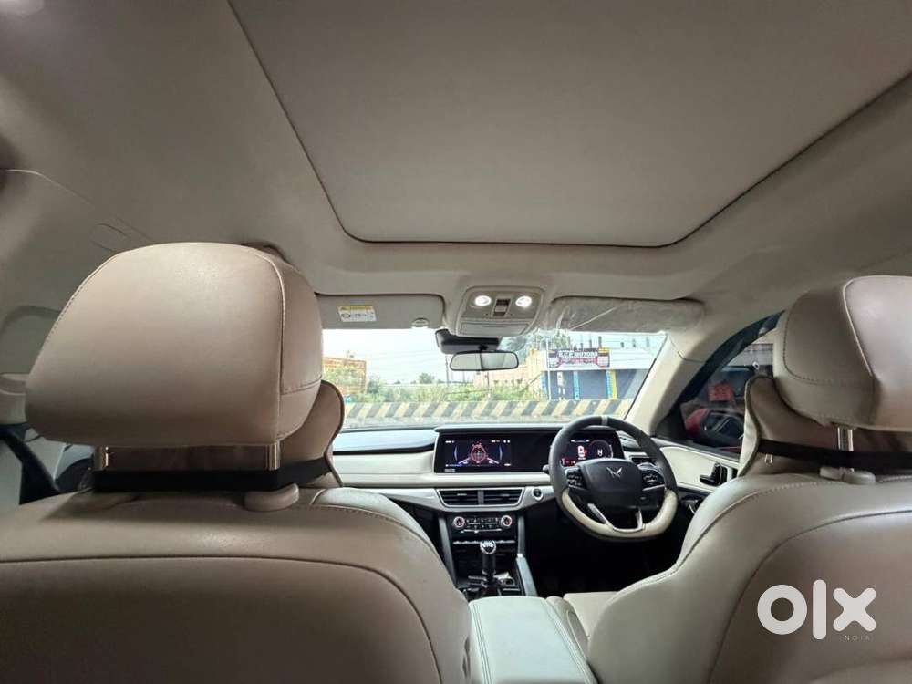 Mint Condition Xuv700 Petrol Mt  2021  Just 21k Km  Fully Maintaine