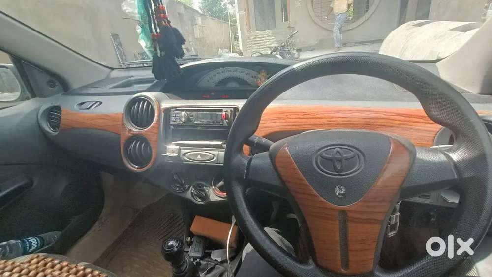 Toyota Etios Liva 2013 Diesel 188000 Km Driven