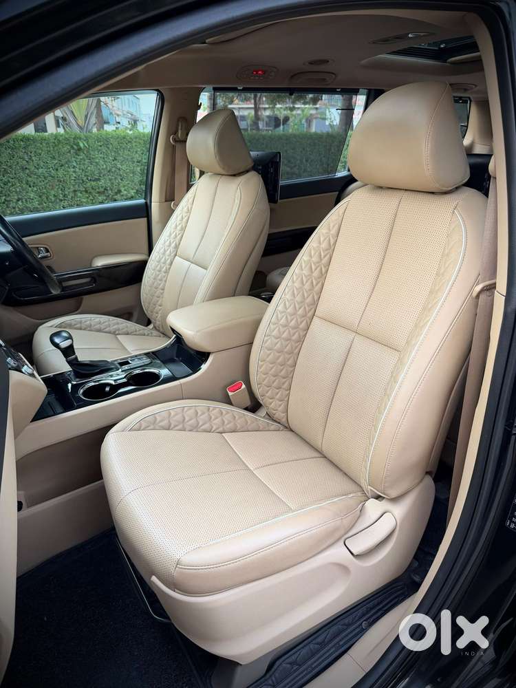 Kia Carnival Limousine Plus 7 Str, 2022, Diesel