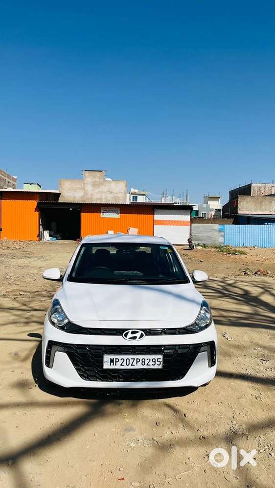 Hyundai Aura 2024 Petrol Well Maintained