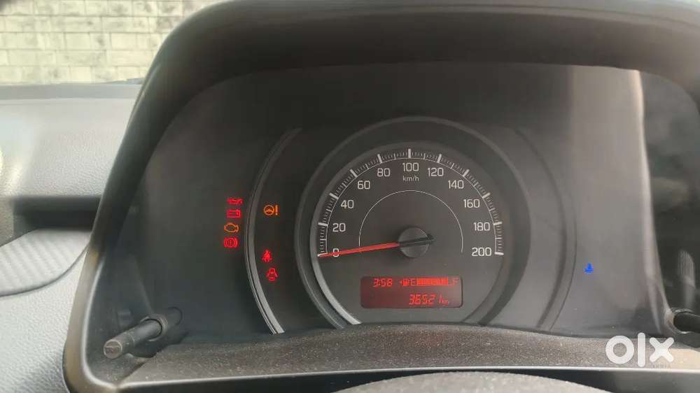 Swift Lxi Petrol March 2022,1st Owner Driven 36,500 Km, Non Accidental