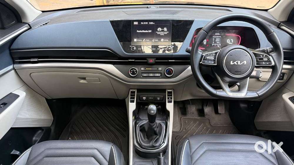 Kia Carens G1.5 6mt Gravity, 2025, Petrol