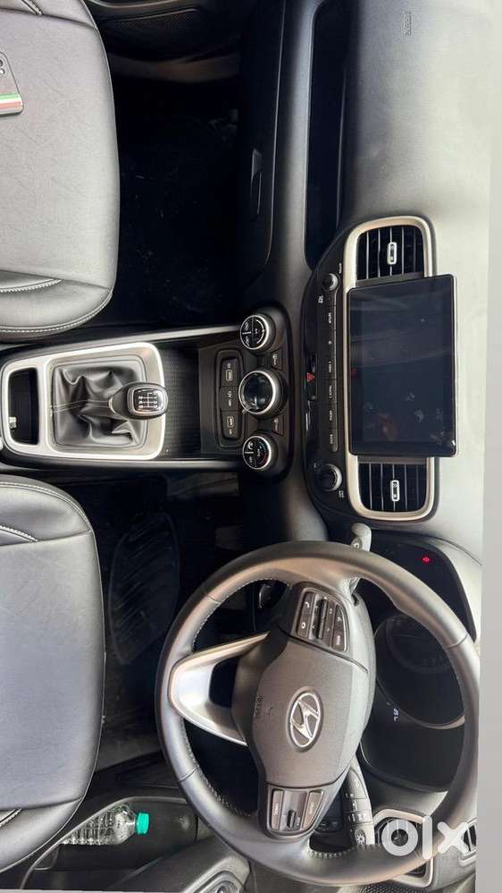Hyundai Venue 2022 Diesel 7500 Km Driven
