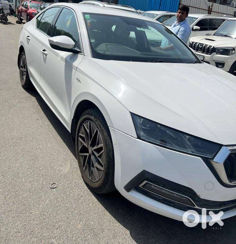 Skoda Octavia 2.0 L K Tsi At, 2022, Petrol