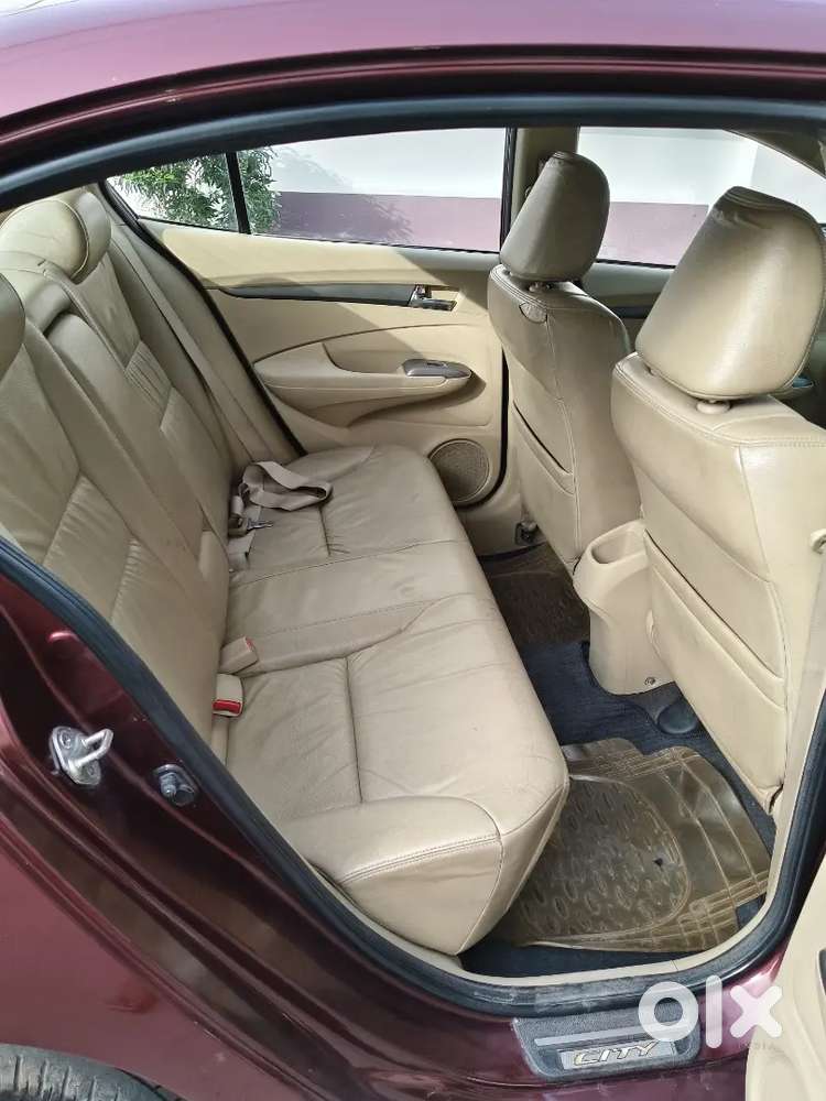 Show Room Condition Honda City Top Model With Sunroof