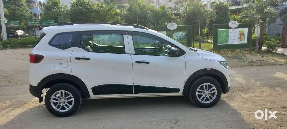 Renault Triber Rxl, 2024, Petrol