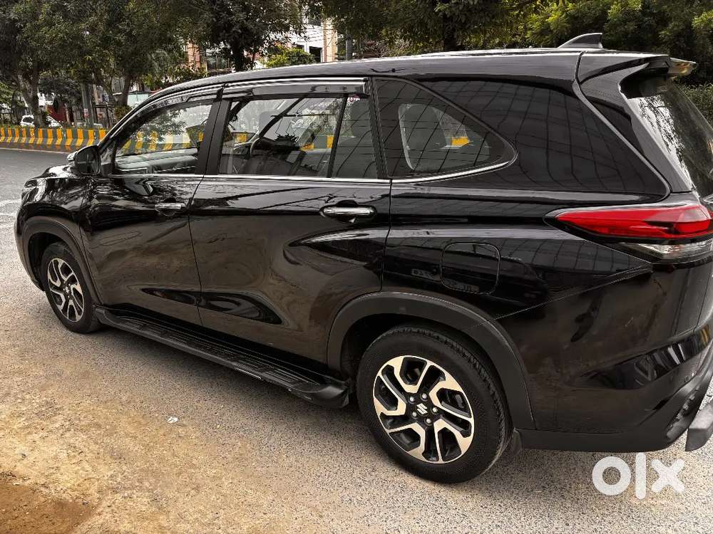 Maruti Suzuki Invicto Alpha 2025