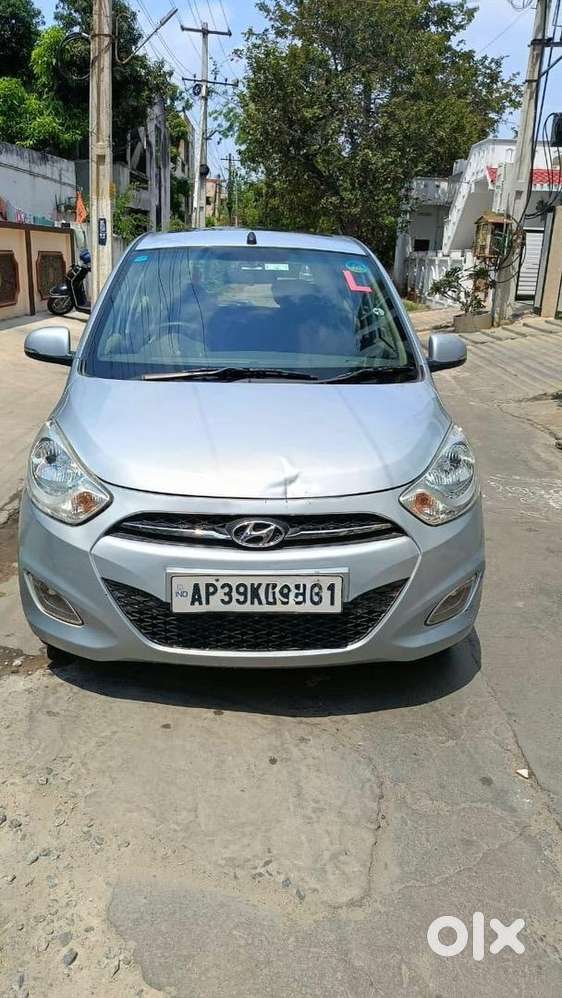 Hyundai I10 Amt Petrol 43500 Km Driven