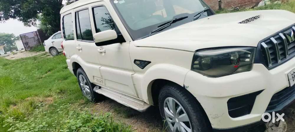 Mahindra Scorpio Diesel 2020 Manual