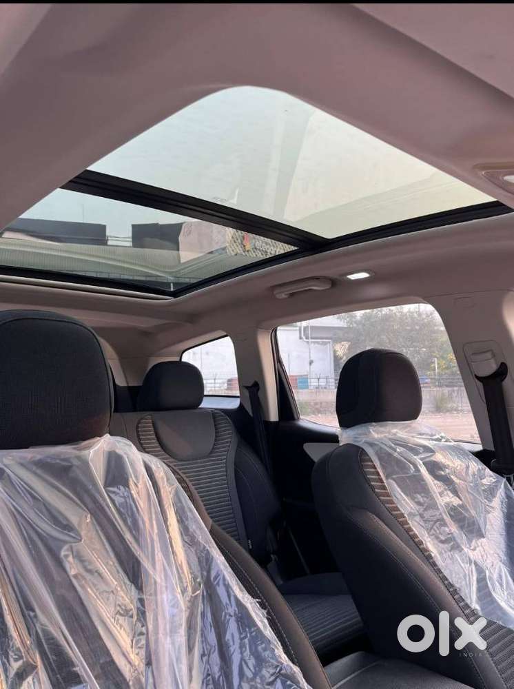 Mahindra Xuv700 2.2 Ax 5 Diesel Mt Str, 2022, Diesel