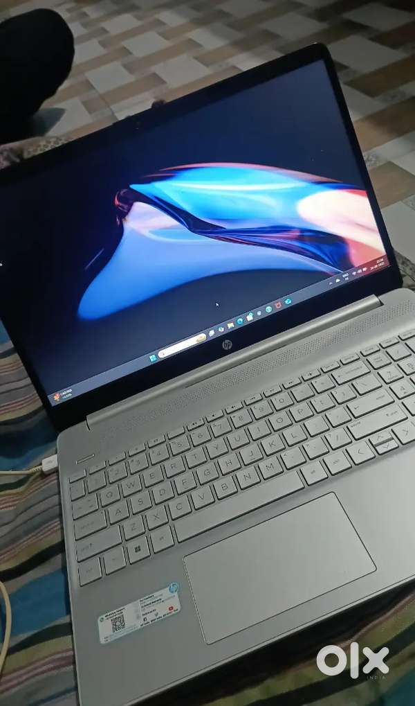 AMD Ryzen 5 Hexa Core Laptop  8GB RAM  512GB SSD  Radeon Graphics
