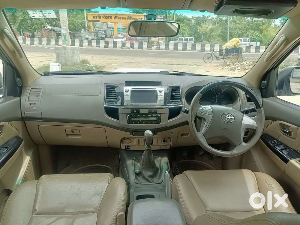 Toyota Fortuner 3.0 4x2 Mt, 2012, Diesel