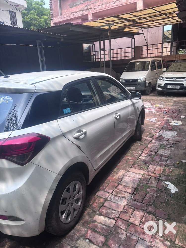 Hyundai Elite I20 Magna+ Petrol Manual 2015