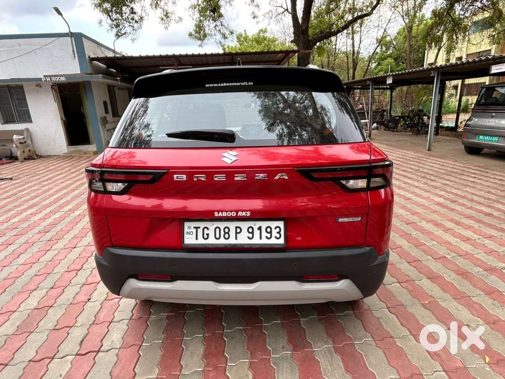 2025 Maruti Brezza Zxi 1.5 Km Driven8400
