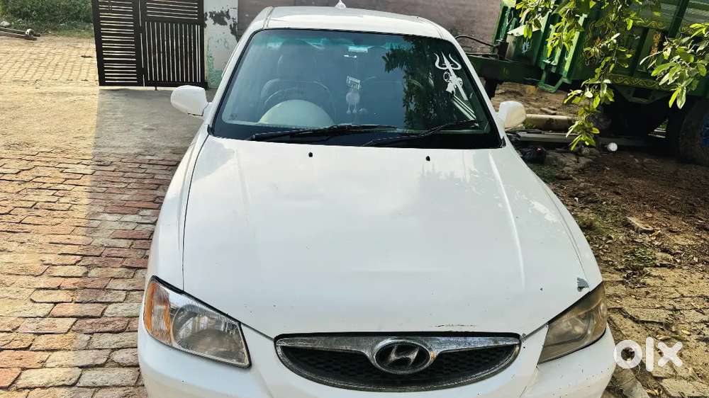 Hyundai Accent Gl 2013