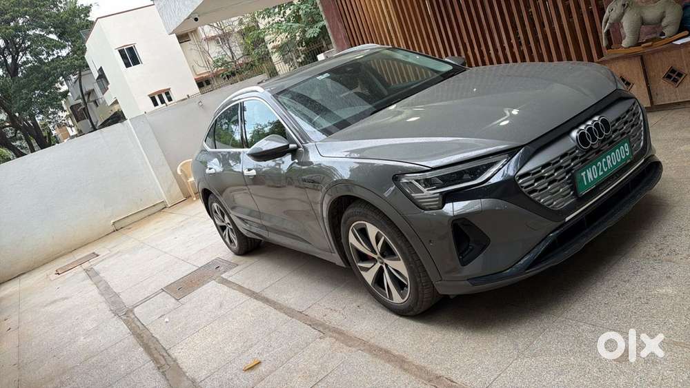Audi Q8 E-tron 2025