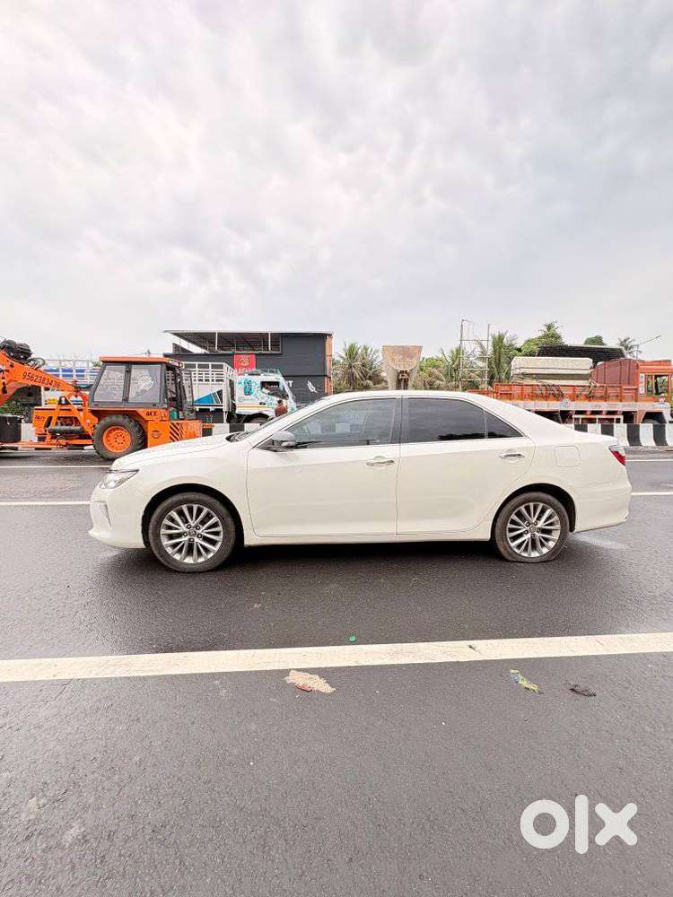 Toyota Camry Hybrid, 2018, Petrol
