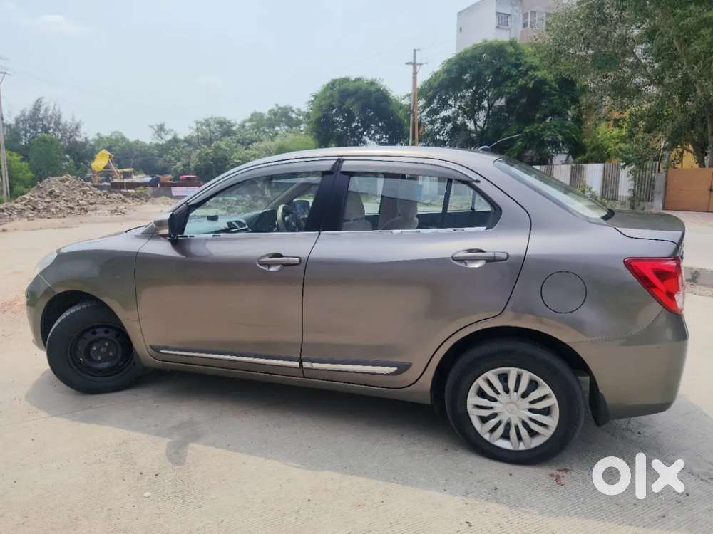 Maruti Suzuki Dzire 1.2 Vxi, 2023, Petrol
