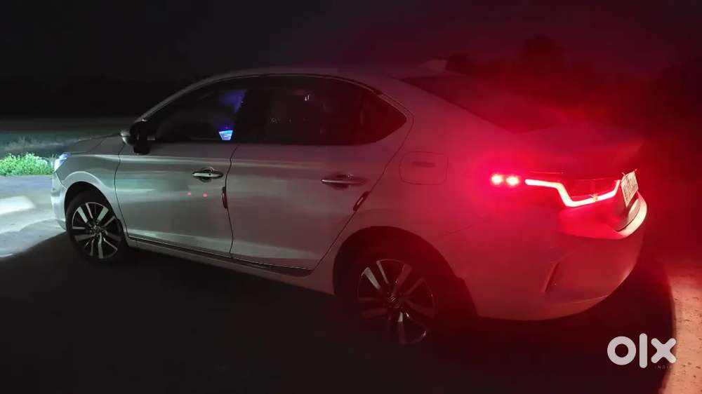 Honda City Zx 2021 Petrol 14000 Km Driven