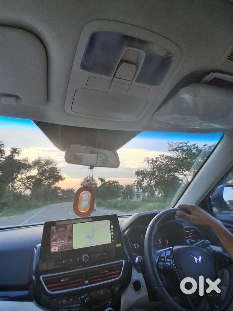  Mahindra Xuv 3xo Ax5 Petrol Manual | First Owner | 20,000 Km