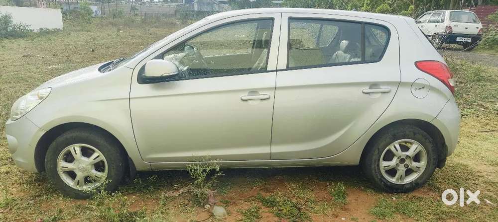Hyundai I20 Asta Petrol 2010 Variant