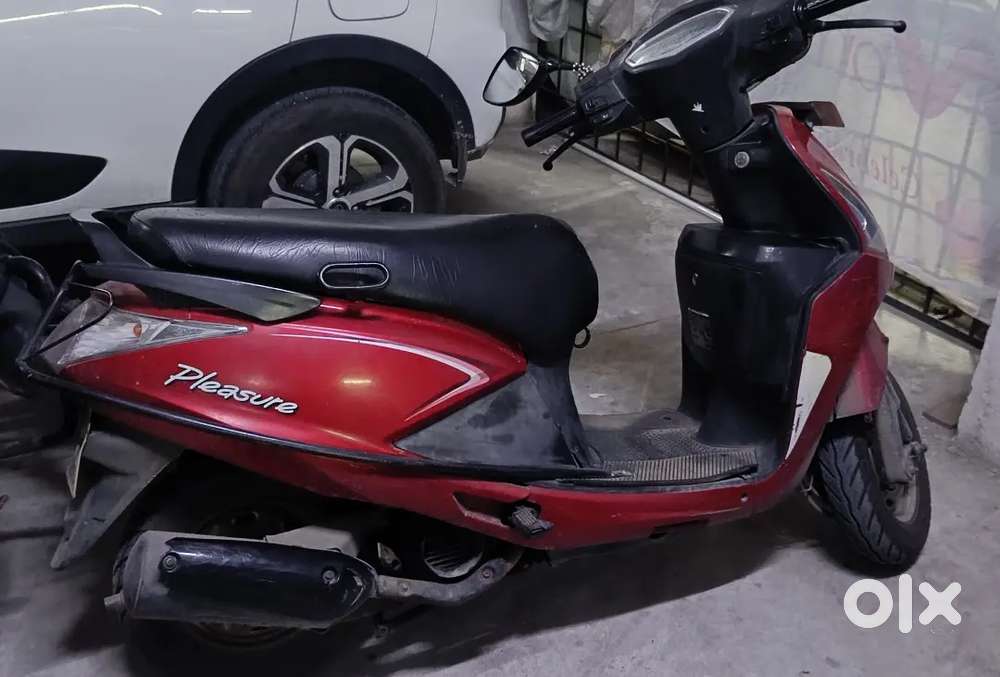 Pleasure Plus Pleasure Skuti Second Hand Hero Pleasure Scooter