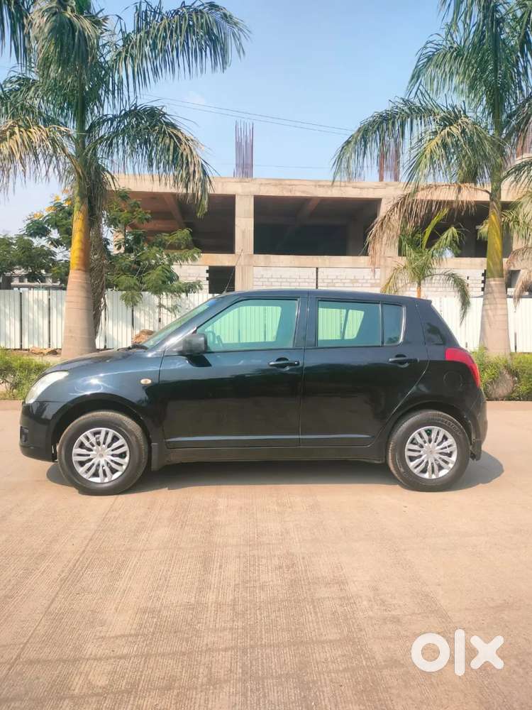 Maruti Suzuki Swift Vxi, 2010, Petrol