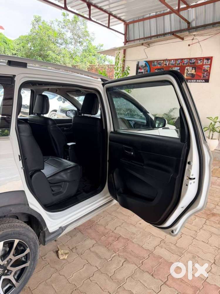 Maruti Suzuki Xl6 1.5 Zeta Mt, 2023, Petrol