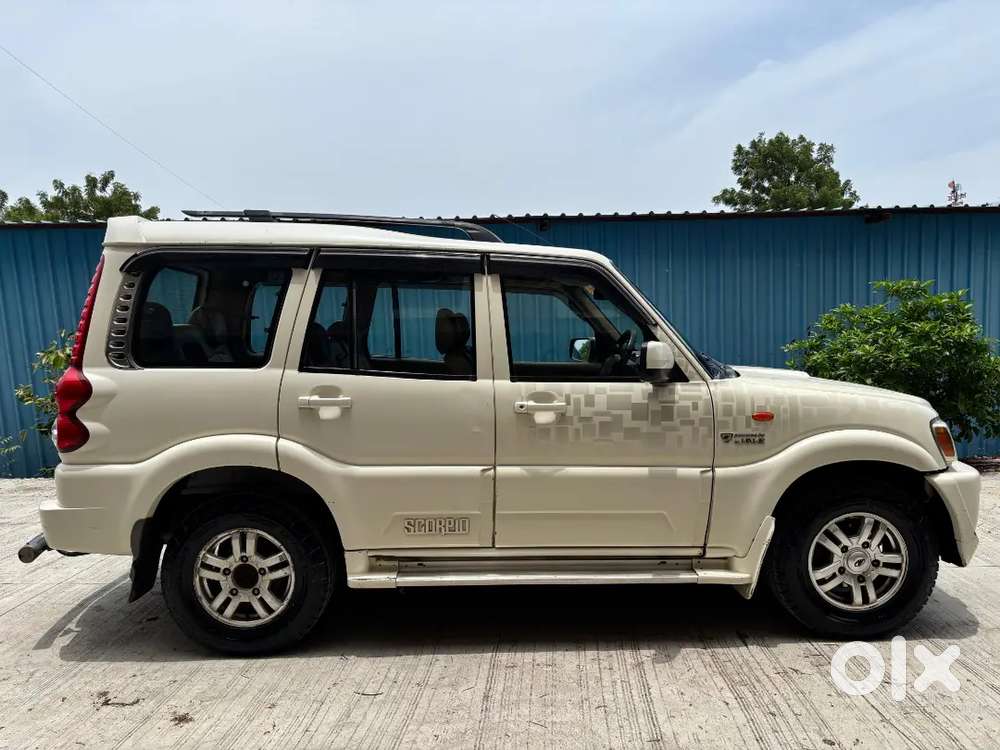 Mahindra Scorpio 2013 Diesel Manual 1st