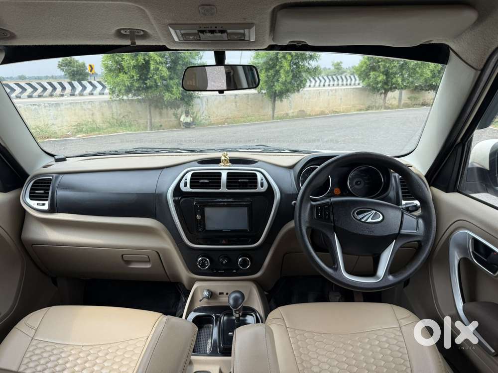 Mahindra Tuv 300 T8 Amt, 2016, Diesel