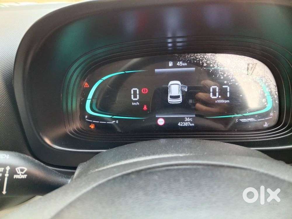 Hyundai Venue Sx (o) Mt 1.5 Diesel, 2022, Diesel