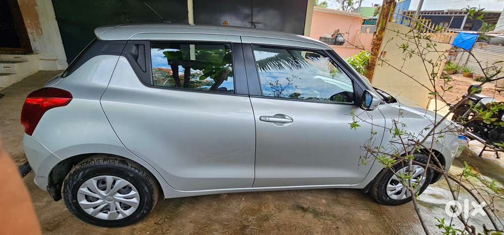 Maruti Suzuki Swift 2023 Petrol Automatic Car