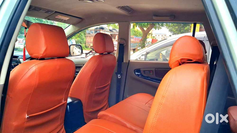 Toyota Innova 2.5 G (diesel) 8 Seater, 2016, Diesel